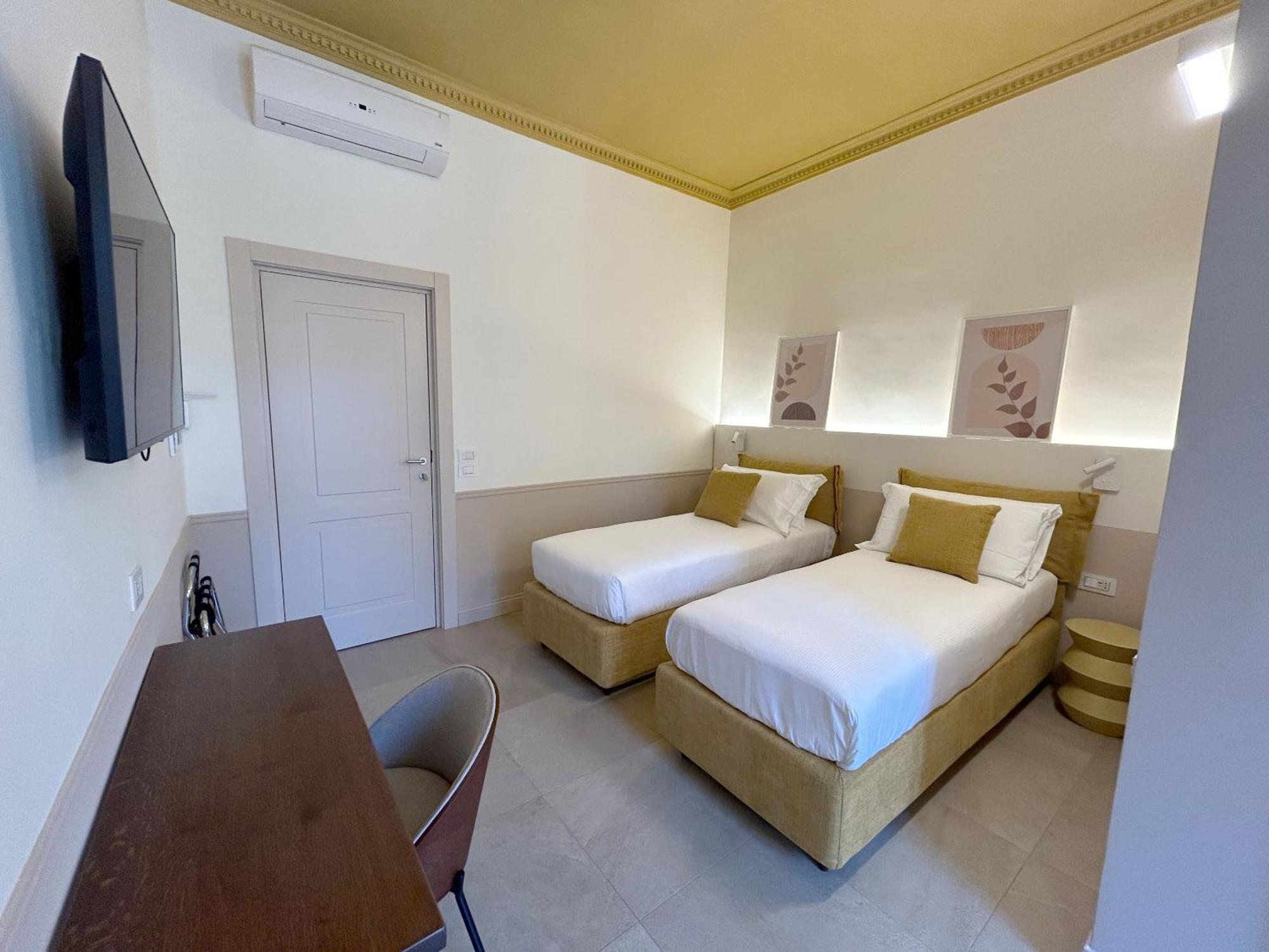 Astom Suites Roma Esterno foto