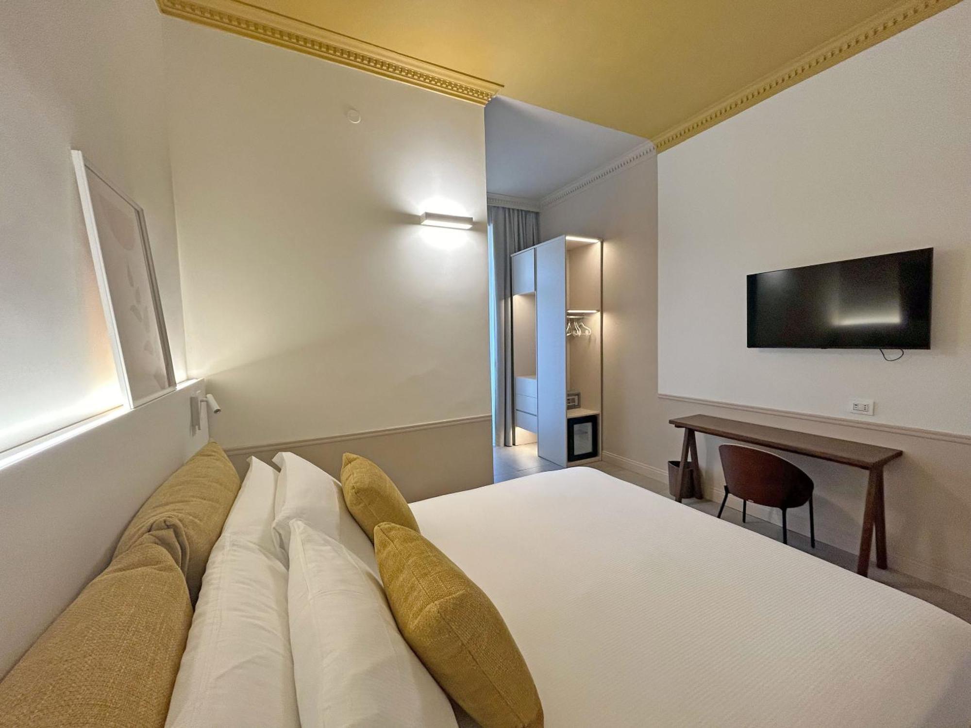 Astom Suites Roma Esterno foto
