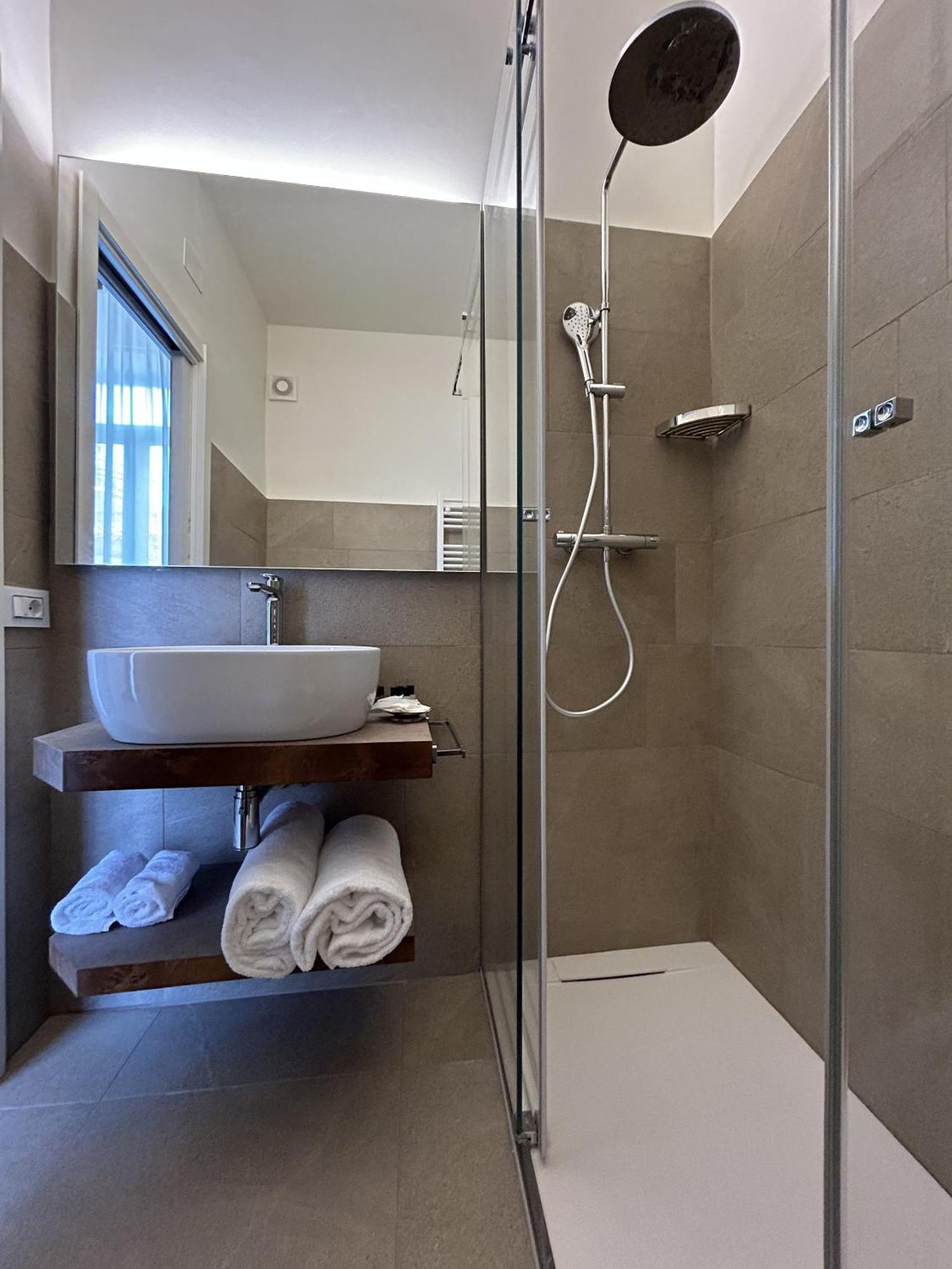 Astom Suites Roma Esterno foto