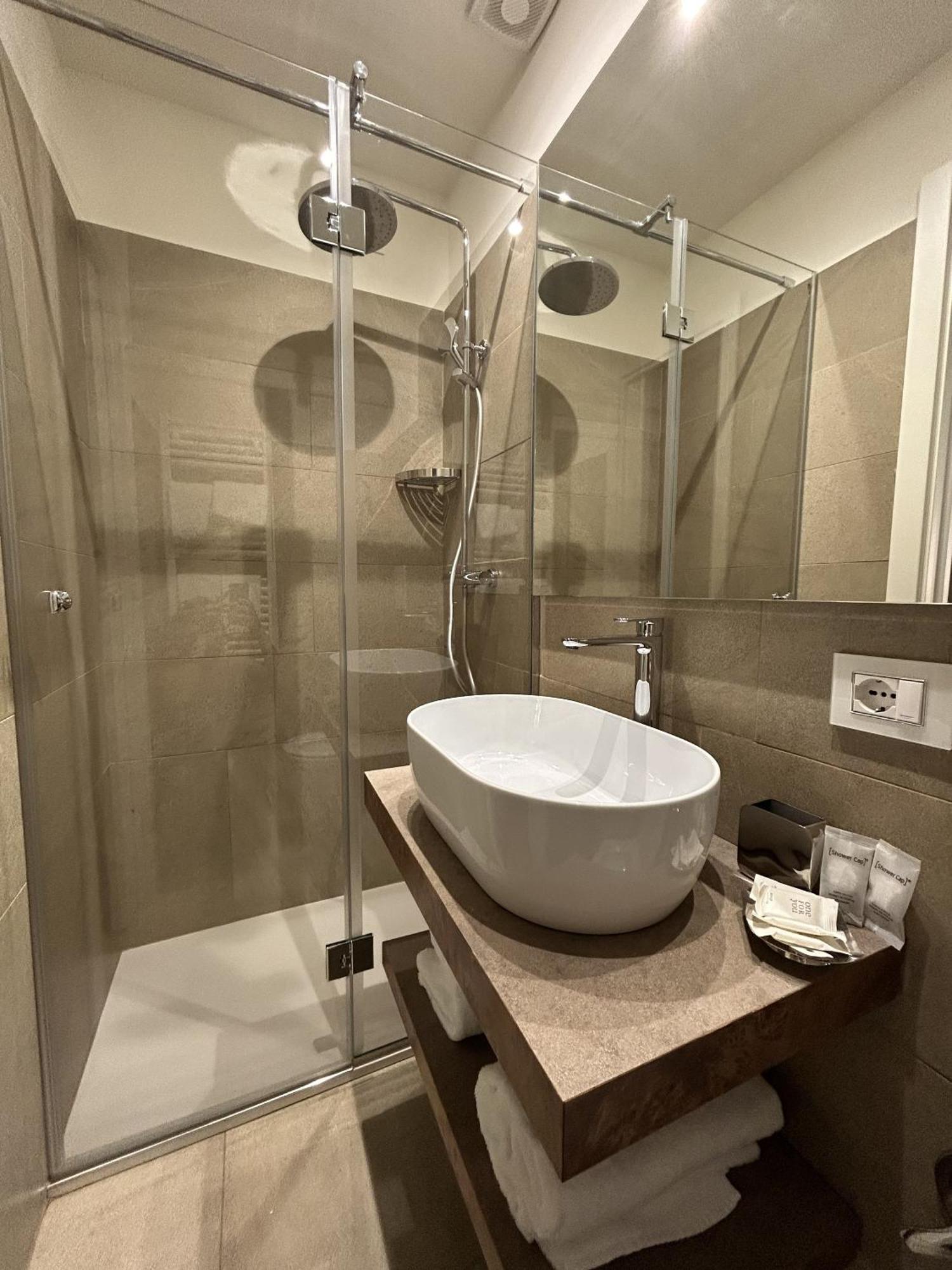 Astom Suites Roma Esterno foto